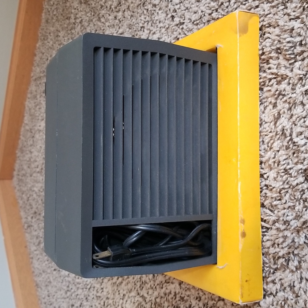 Vintage Kodak Brownie 8 Movie Projector - Picture 4 of 5